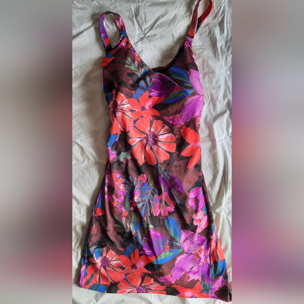 Floral Scoop Neck One-Piece Swimsuit Dress - Pink & Red Floral
